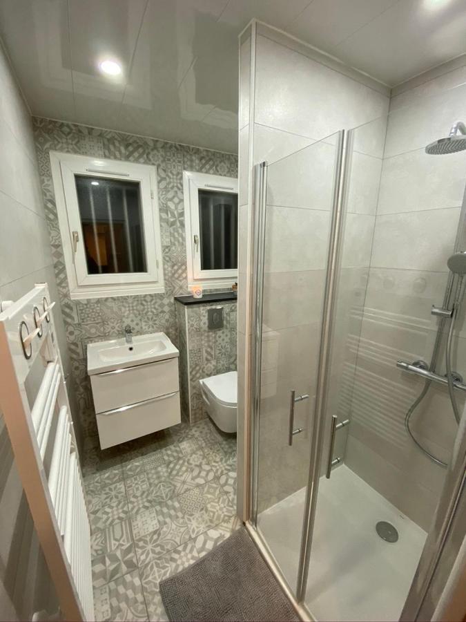 Le Pasteur Apartment Моншанан Екстериор снимка