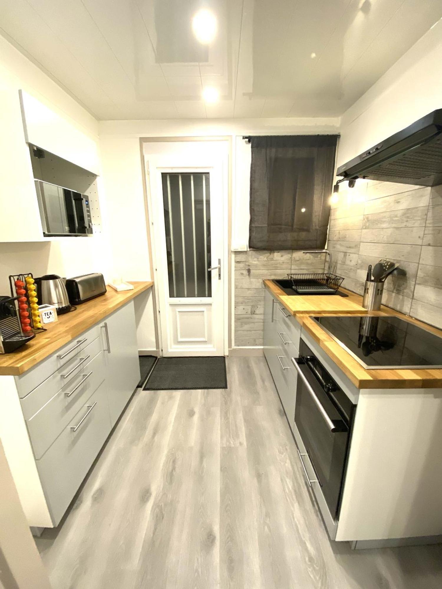 Le Pasteur Apartment Моншанан Екстериор снимка